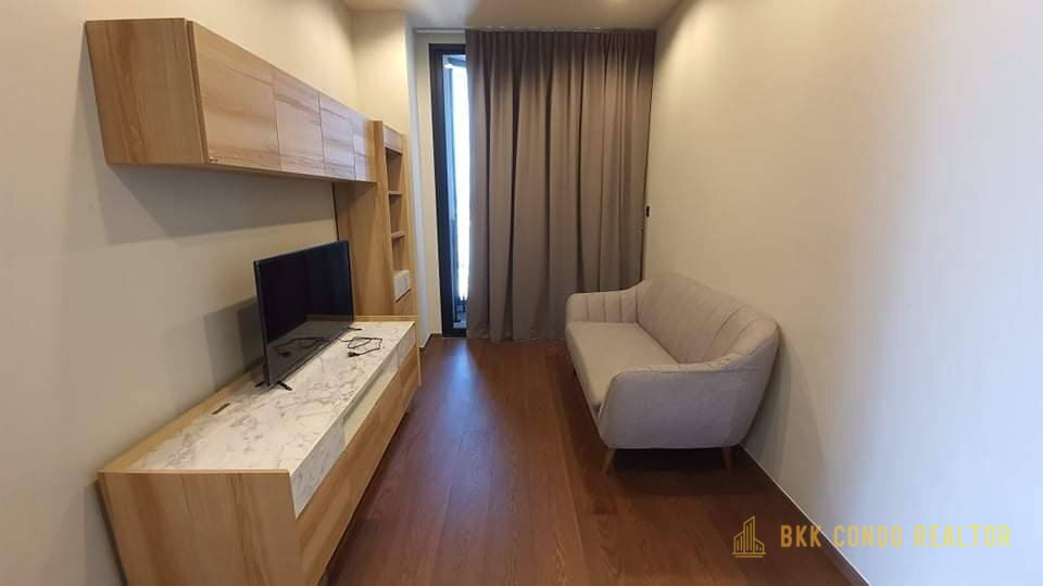 2-Bedroom Condo for Rent at IDEO Q Victory (45 sqm) — Victory Monument BTS