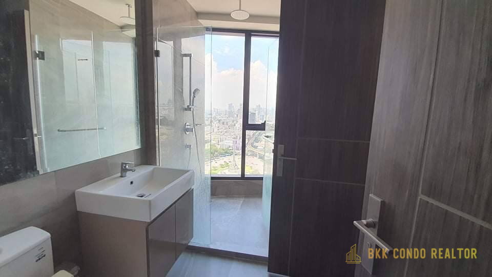 2-Bedroom Condo for Rent at IDEO Q Victory (45 sqm) — Victory Monument BTS