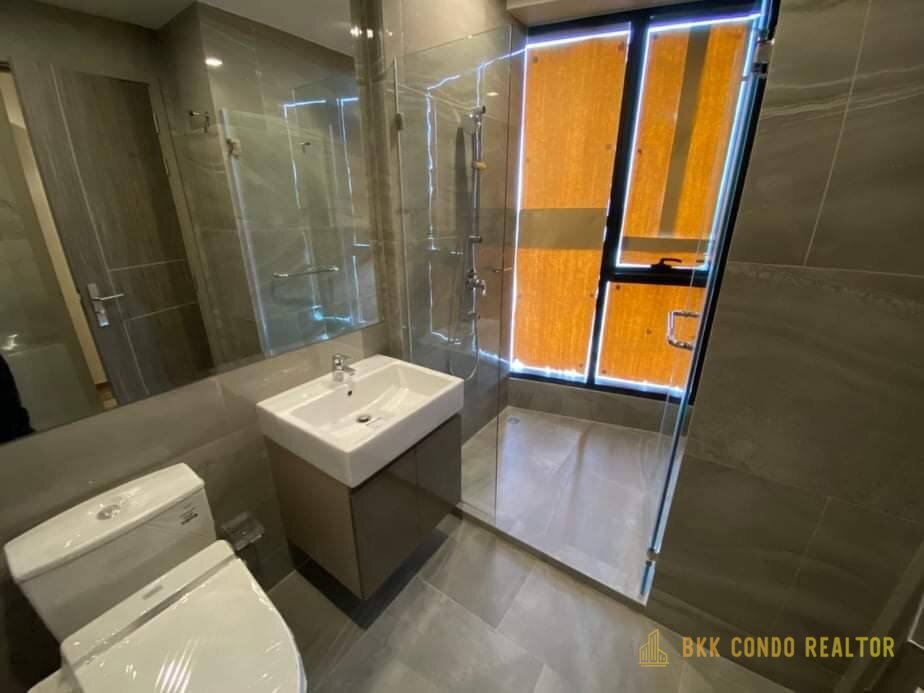 2-Bedroom Condo for Rent at IDEO Q Victory (45 sqm) — Victory Monument BTS