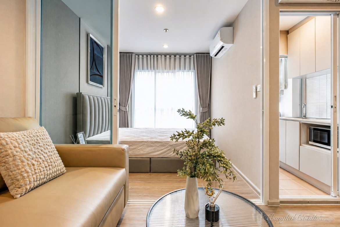 1-Bedroom Condo for Rent at Regent Home Bangna (28 sqm) — Bangna BTS