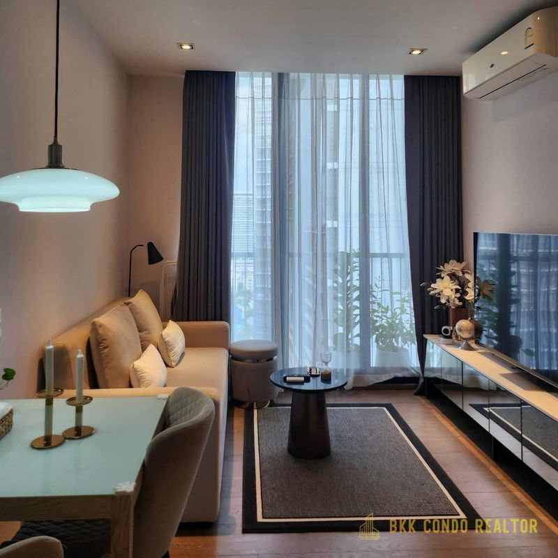 1-Bedroom Condo for Rent at Park 24 (40 sqm) — Phrom Phong BTS