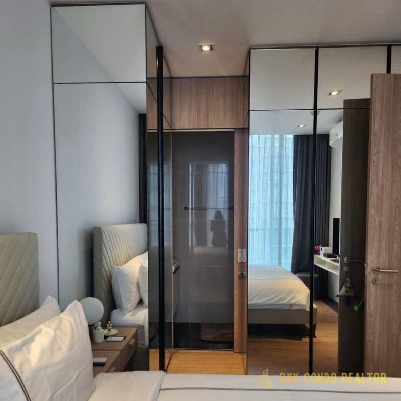 1-Bedroom Condo for Rent at Park 24 (40 sqm) — Phrom Phong BTS