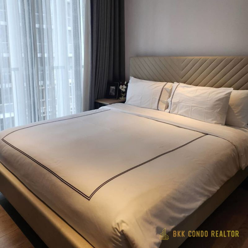 1-Bedroom Condo for Rent at Park 24 (40 sqm) — Phrom Phong BTS