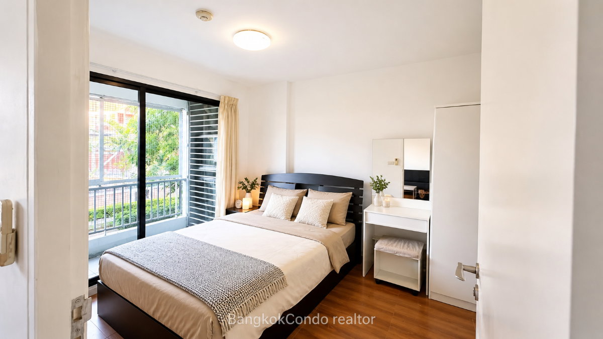 1-Bedroom Condo for Rent at The Sense Sukhumvit 68 (43 sqm) — Bang Chak BTS