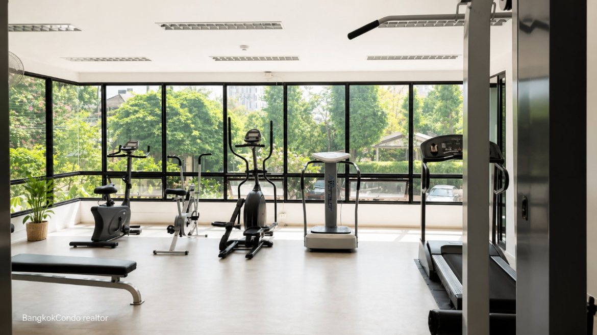 1-Bedroom Condo for Rent at The Sense Sukhumvit 68 (43 sqm) — Bang Chak BTS