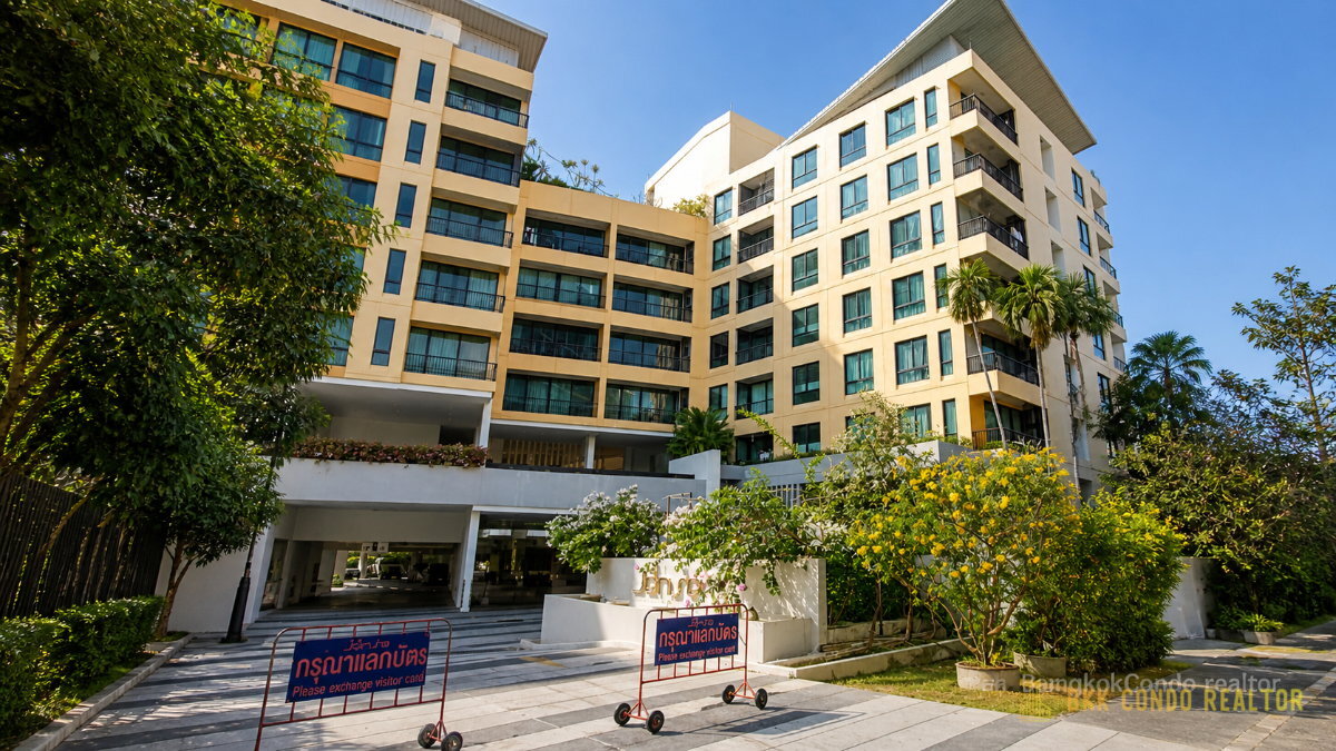 1-Bedroom Condo for Rent at The Sense Sukhumvit 68 (43 sqm) — Bang Chak BTS