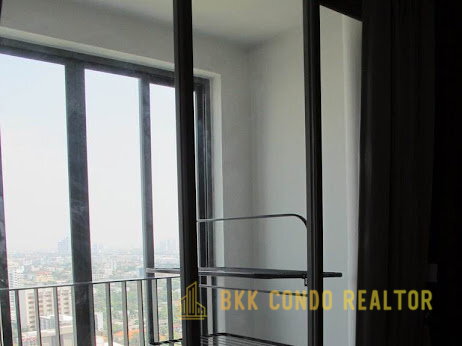 Duplex 2-Bedroom Condo for Rent at IDEO Mobi Sukhumvit 81 (62 sqm) — On Nut BTS