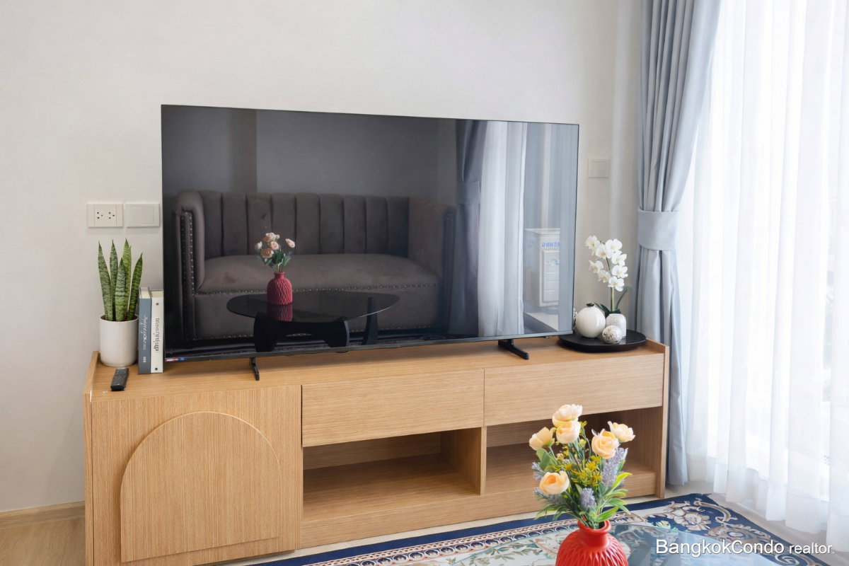 2-Bedroom Condo for Rent at Aspire Vibha – Victory (58 sqm) — Victory Monument BTS