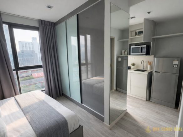 1-Bedroom Condo for Rent at IDEO Mobi Phayathai (22 sqm) — Phaya Thai BTS