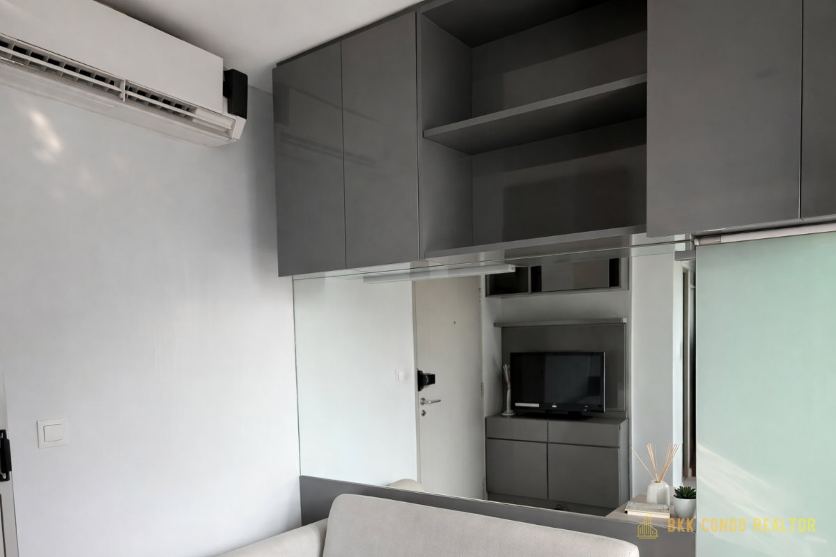 1-Bedroom Condo for Rent at IDEO Mobi Phayathai (22 sqm) — Phaya Thai BTS