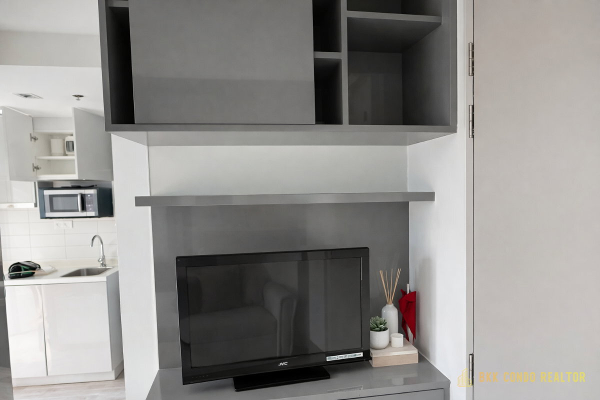 1-Bedroom Condo for Rent at IDEO Mobi Phayathai (22 sqm) — Phaya Thai BTS