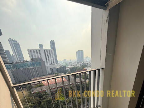 1-Bedroom Condo for Rent at IDEO Mobi Phayathai (22 sqm) — Phaya Thai BTS
