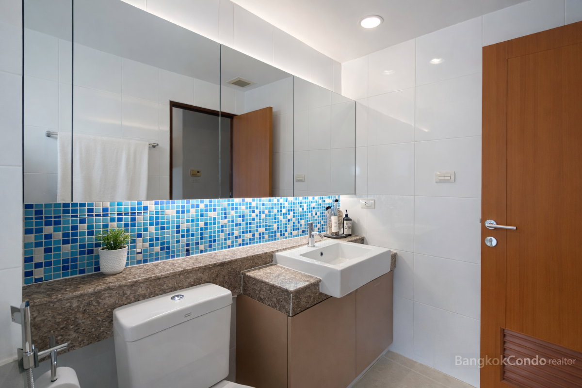 a10386-07 2-Bedroom Condo for Rent at Residence 52 (67 sqm) — On Nut BTS