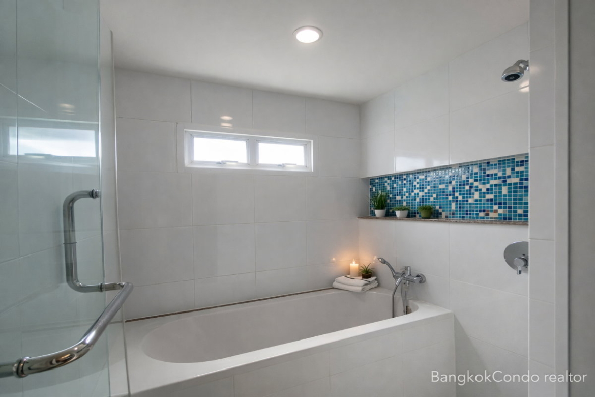 2-Bedroom Condo for Rent at Residence 52 (67 sqm) — On Nut BTS