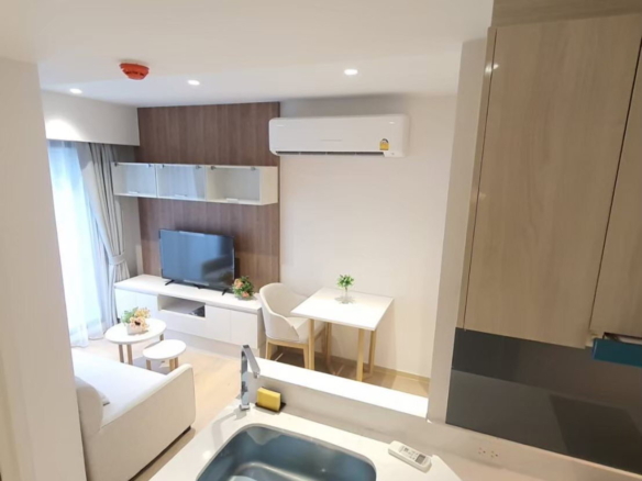 1-Bedroom Condo for Rent at Runesu Thonglor 5 (30 sqm) — Thonglor BTS