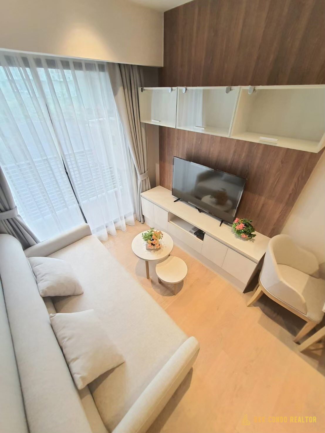 1-Bedroom Condo for Rent at Runesu Thonglor 5 (30 sqm) — Thonglor BTS