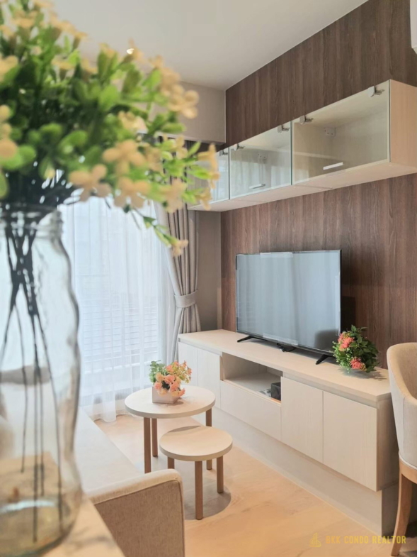1-Bedroom Condo for Rent at Runesu Thonglor 5 (30 sqm) — Thonglor BTS