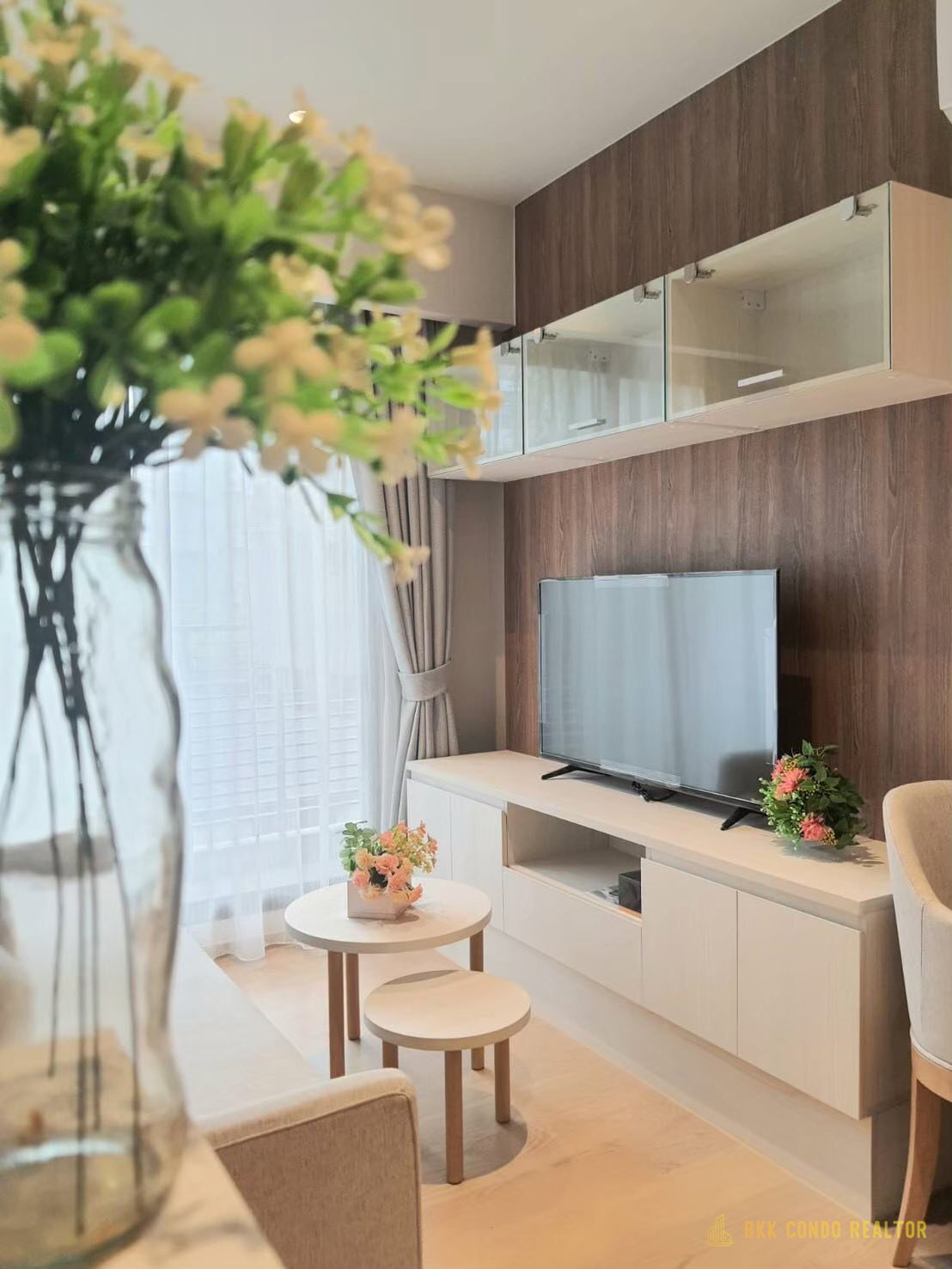 1-Bedroom Condo for Rent at Runesu Thonglor 5 (30 sqm) — Thonglor BTS