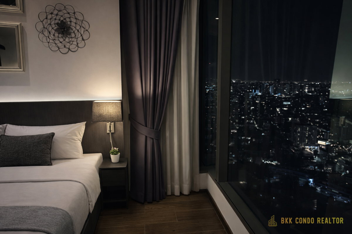 1-Bedroom Condo for Rent at The Lumpini 24 (30 sqm) — Phrom Phong BTS