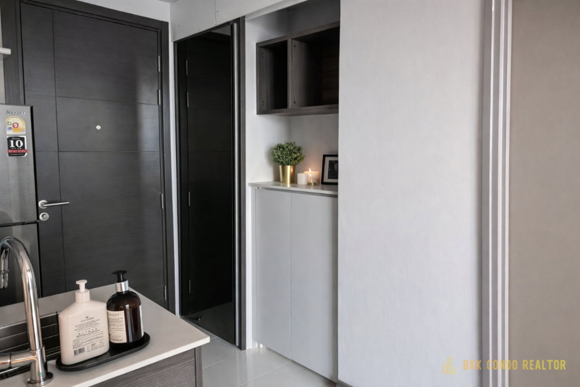 1-Bedroom Condo for Rent at Ceil by Sansiri (34 sqm) — Ekkamai BTS