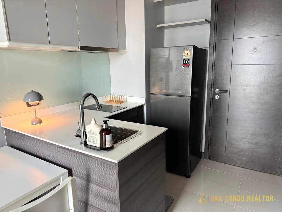 1-Bedroom Condo for Rent at Ceil by Sansiri (34 sqm) — Ekkamai BTS
