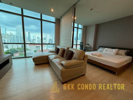 1-Bedroom Condo for Rent at The Room Sukhumvit 21 (55 sqm) — Asoke BTS
