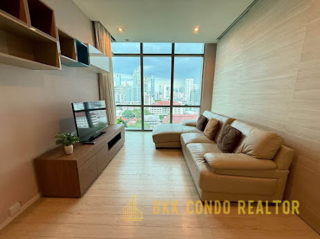 1-Bedroom Condo for Rent at The Room Sukhumvit 21 (55 sqm) — Asoke BTS