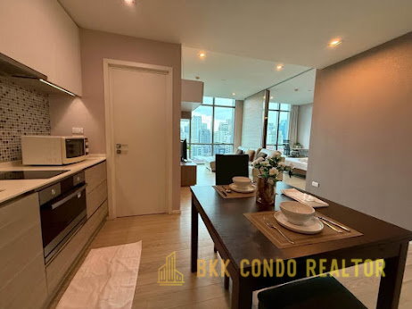 1-Bedroom Condo for Rent at The Room Sukhumvit 21 (55 sqm) — Asoke BTS