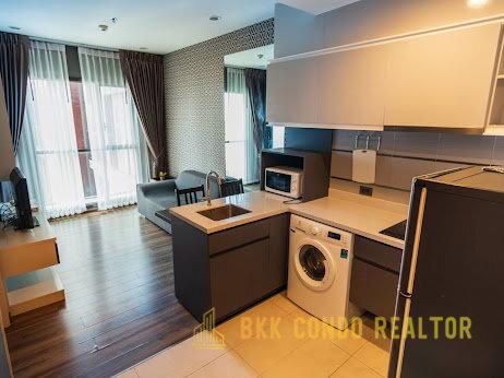 1-Bedroom Condo for Rent at WYNE Sukhumvit (31 sqm) — Phra Khanong BTS