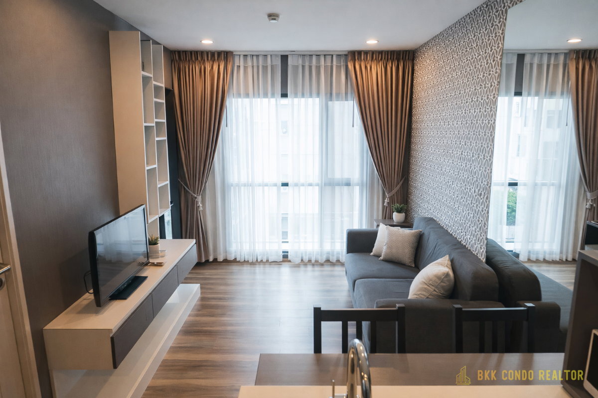 1-Bedroom Condo for Rent at WYNE Sukhumvit (31 sqm) — Phra Khanong BTS