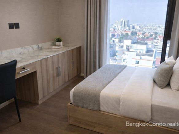 2-Bedroom Condo for Rent at Cooper Siam (50 sqm) — National Stadium BTS