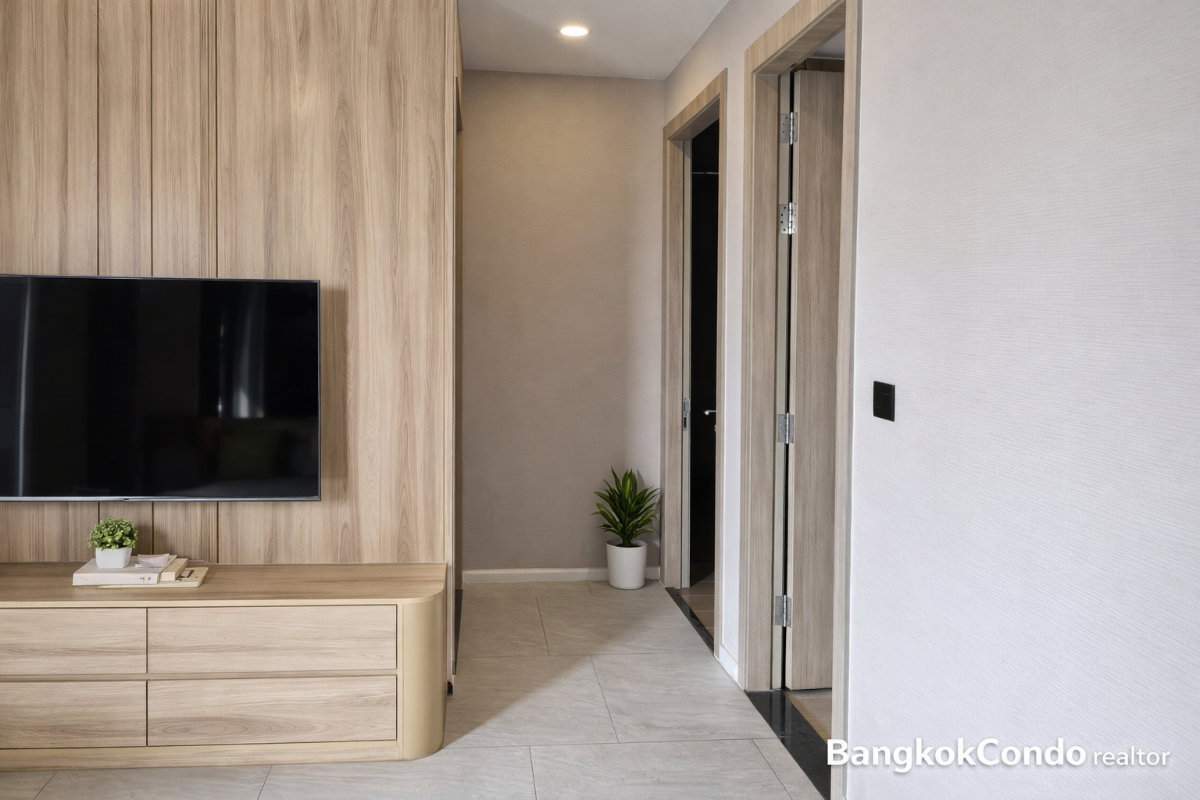 2-Bedroom Condo for Rent at Cooper Siam (50 sqm) — National Stadium BTS
