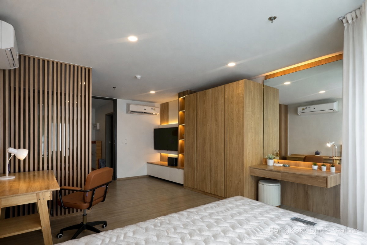1-Bedroom Condo for Rent at Aspire Sukhumvit – Rama 4 (31 sqm) — Phra Khanong BTS