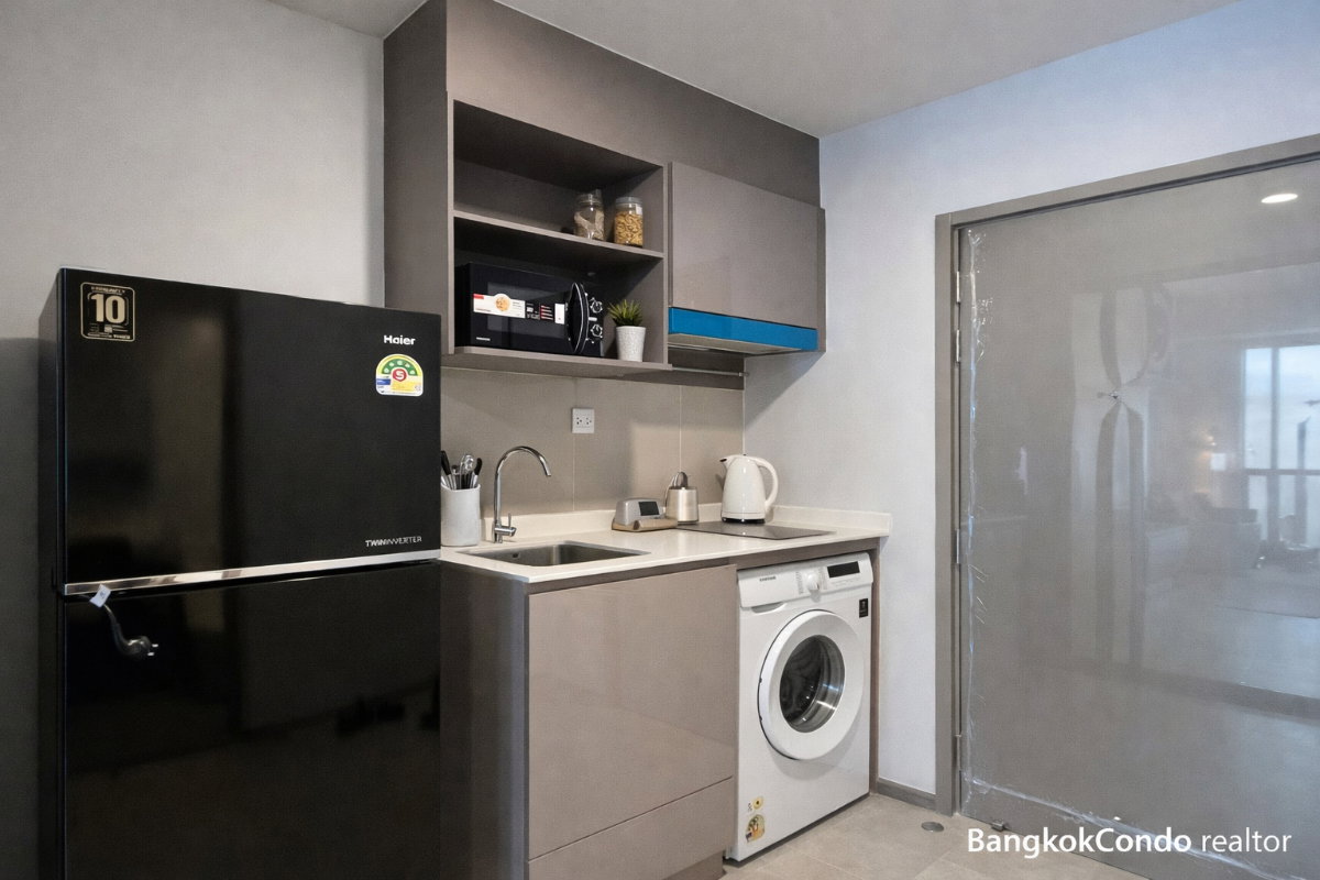 1-Bedroom Condo for Rent at Aspire Sukhumvit – Rama 4 (31.42 sqm) — Phra Khanong BTS