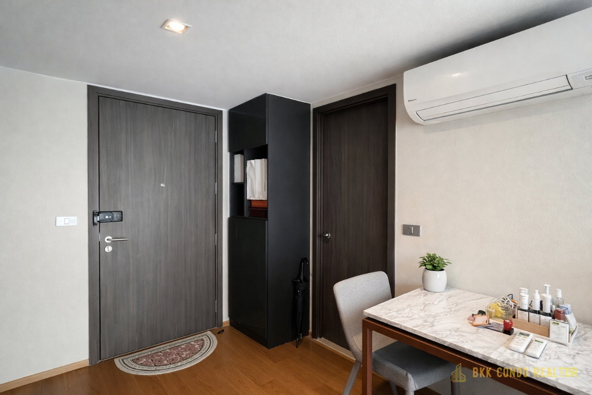 1-Bedroom Condo for Rent at Altitude Samyan – Silom (33 sqm) — Sam Yan MRT