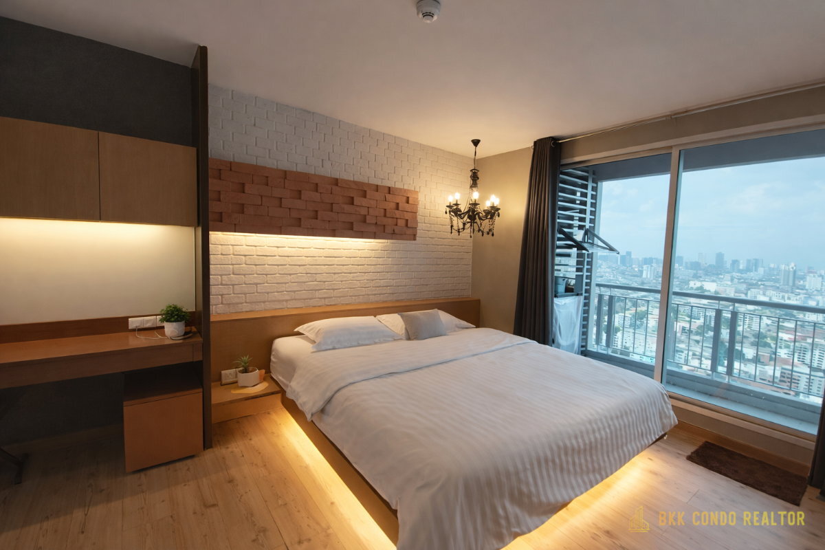 a10833-01 1-Bedroom Condo for Rent at Rhythm Ratchada (47 sqm) — Huai Khwang MRT