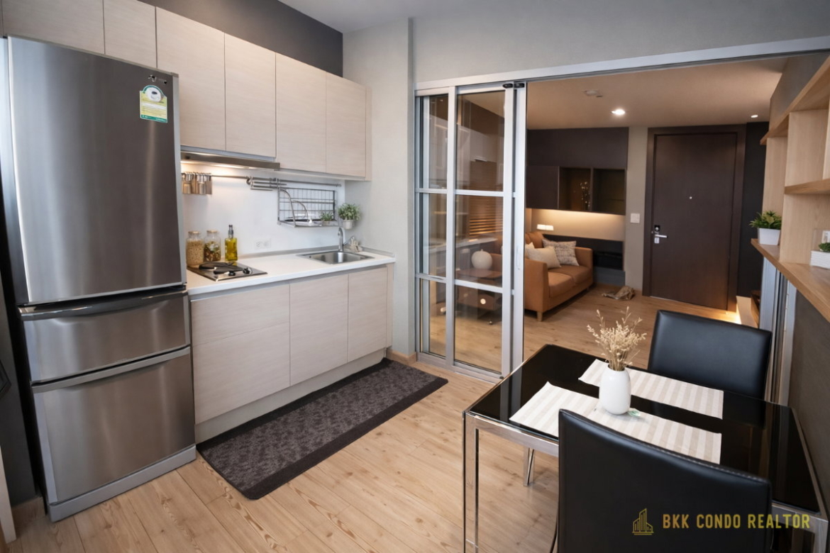 1-Bedroom Condo for Rent at Rhythm Ratchada (47 sqm) — Huai Khwang MRT