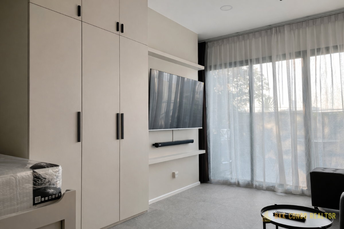 a10857-09 1-Bedroom Condo for Rent at Noble Solo (50 sqm) — Thonglor BTS