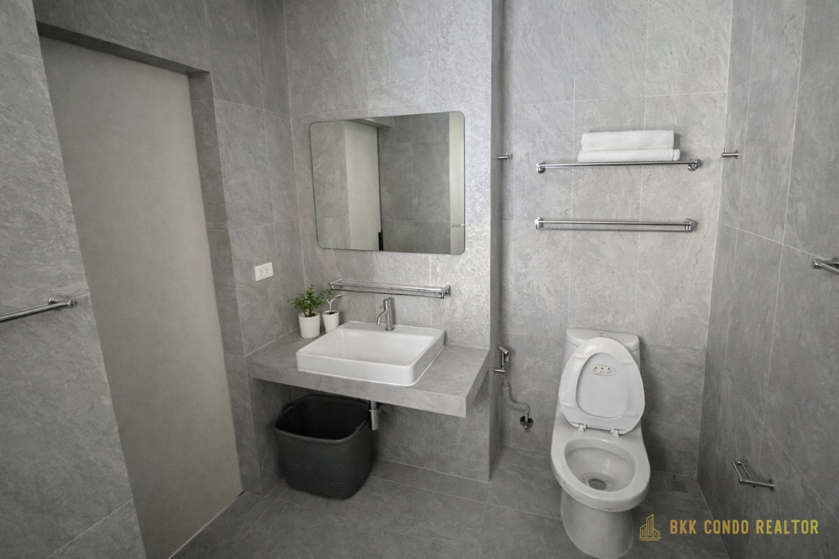 a10857-10 1-Bedroom Condo for Rent at Noble Solo (50 sqm) — Thonglor BTS
