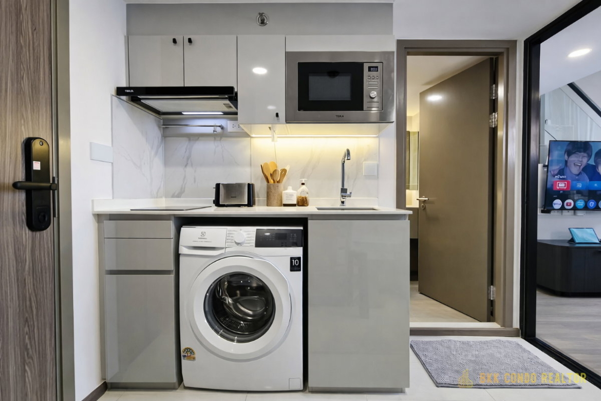 Duplex 1-Bedroom Condo for Rent at Knights Bridge Space Sukhumvit – Rama 4 (35 sqm) — Phra Khanong BTS