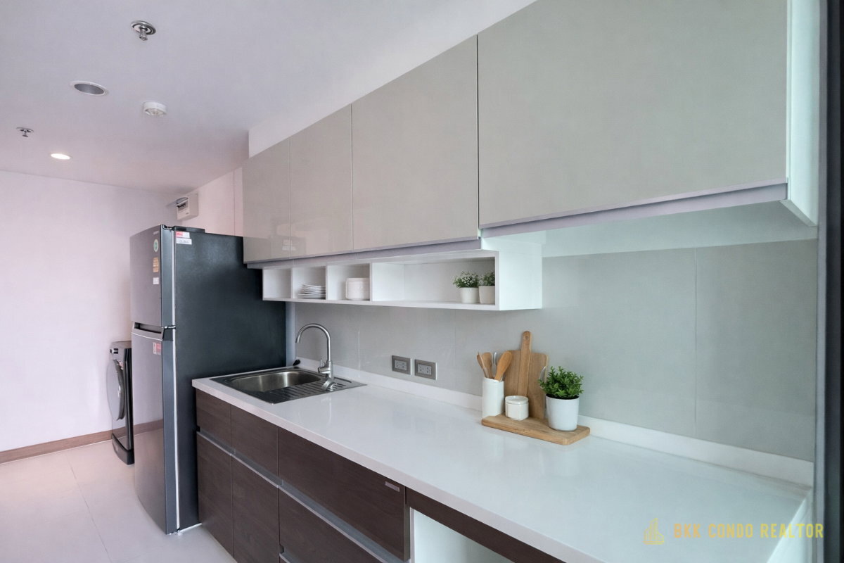 2-Bedroom Condo for Rent at Supalai Oriental Sukhumvit 39 (79 sqm) — Phrom Phong BTS