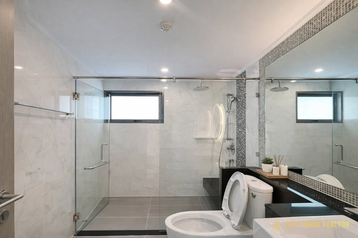 2-Bedroom Condo for Rent at Supalai Oriental Sukhumvit 39 (79 sqm) — Phrom Phong BTS