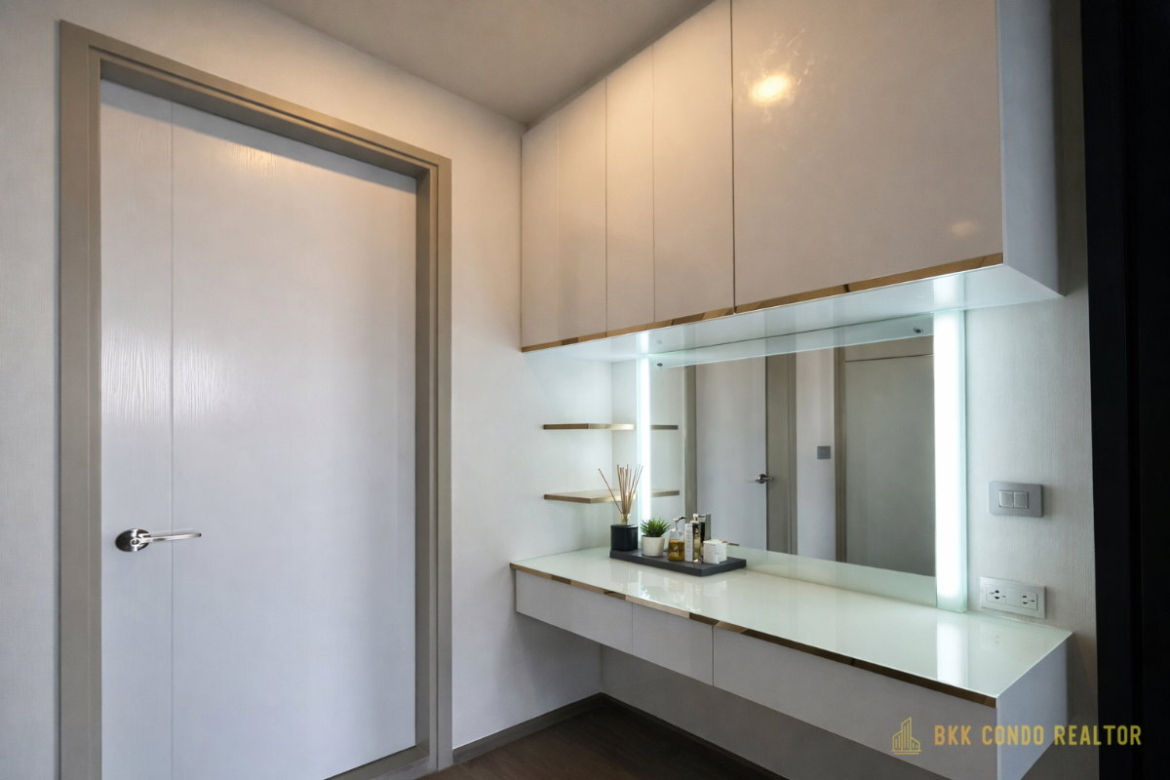1-Bedroom Condo for Rent at Park Origin Phayathai (30 sqm) — Phaya Thai BTS