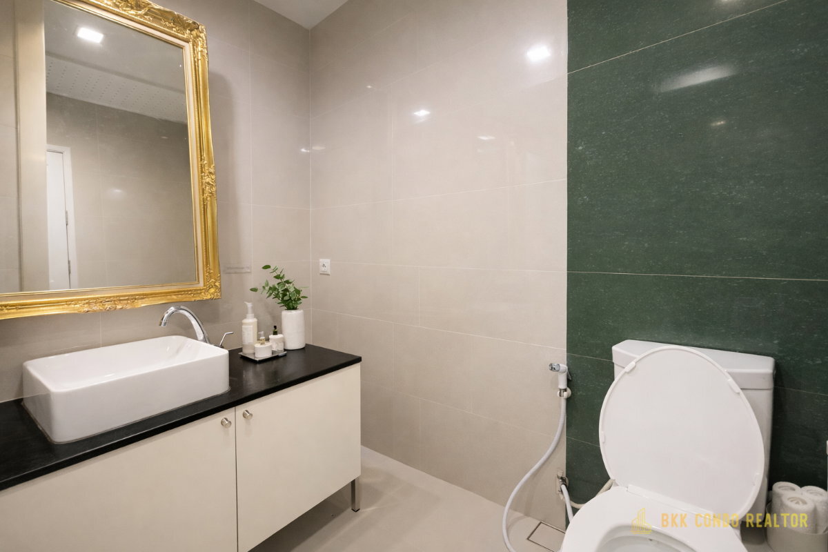 2-Bedroom Condo for Rent at The Next Garden Mix (58 sqm) — On Nut BTS