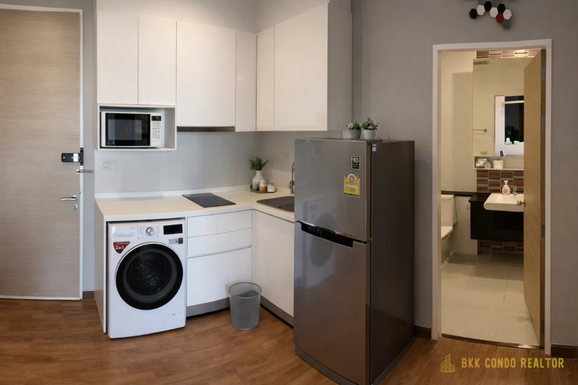 1-Bedroom Condo for Rent at The Coast Condominium (36.8 sqm) — Bangna BTS