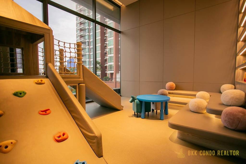 3-Bedroom Condo for Rent at HYDE Heritage Thonglor (130 sqm) — Thonglor BTS