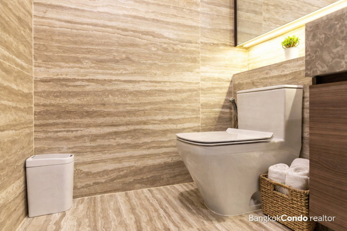 1-Bedroom Condo for Rent at CELES Asoke (42 sqm) — Asoke BTS