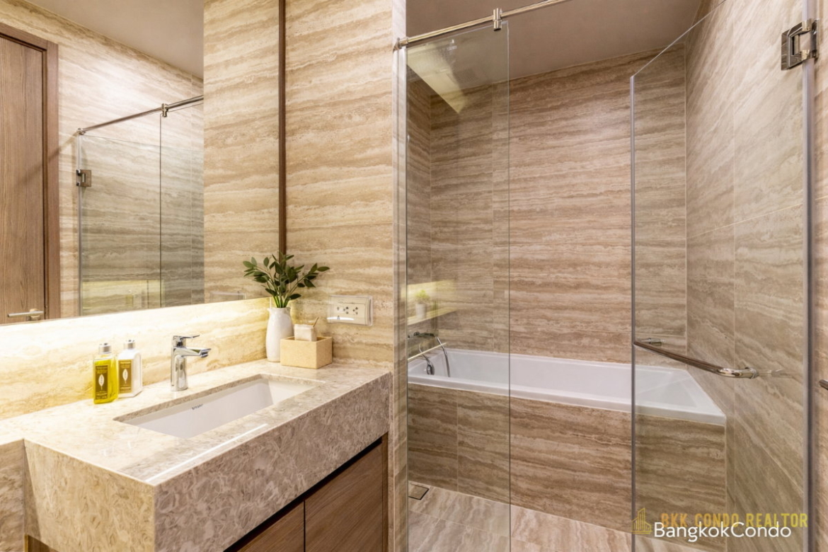 1-Bedroom Condo for Rent at CELES Asoke (42 sqm) — Asoke BTS