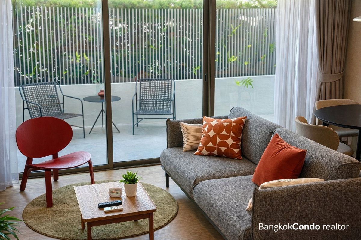 2-Bedroom Condo for Rent at Siamese Surawong (78 sqm) — Chong Nonsi BTS