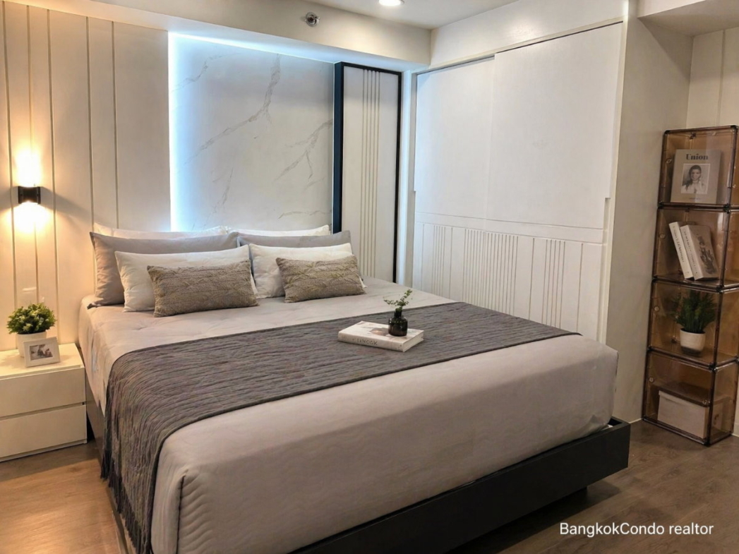 Duplex 1-Bedroom Condo for Rent at Park Origin Chula-Samyan (34 sqm) — Sam Yan MRT